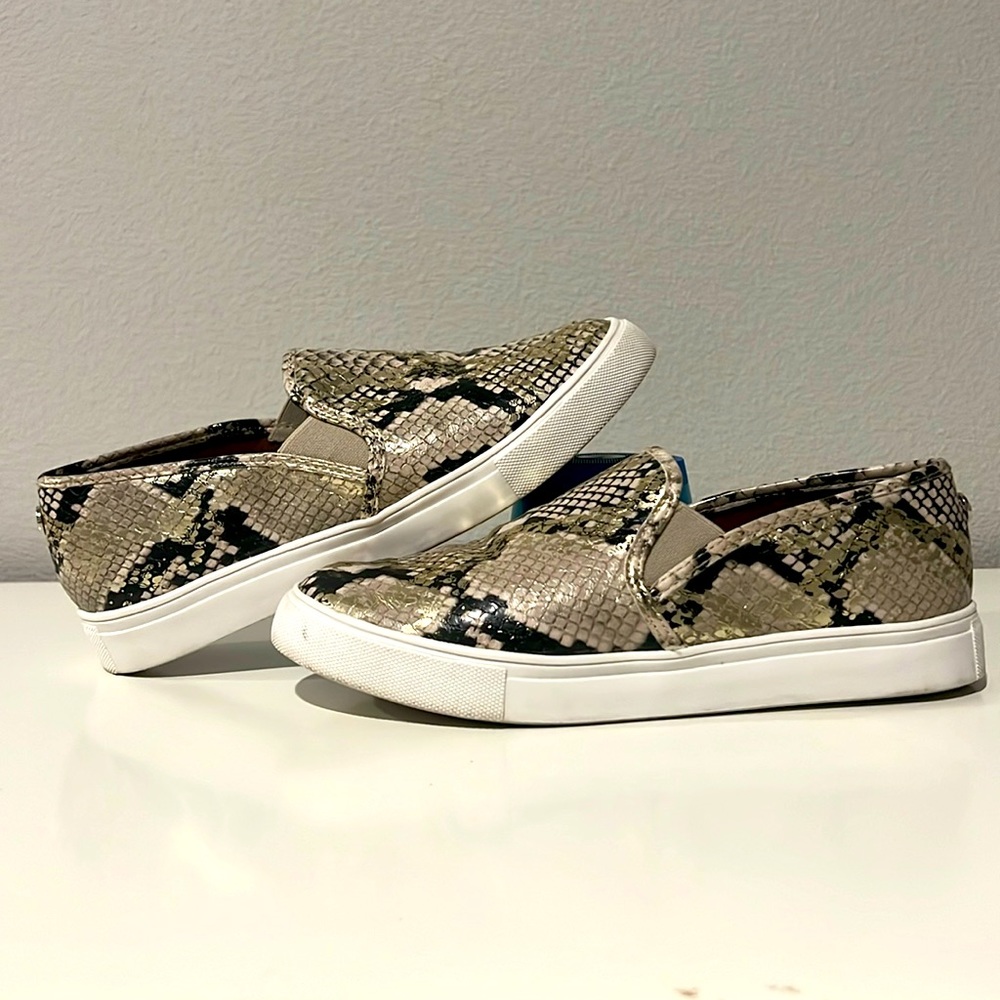Steve Madden Snake Slip Ons - Size 7 (Womens)